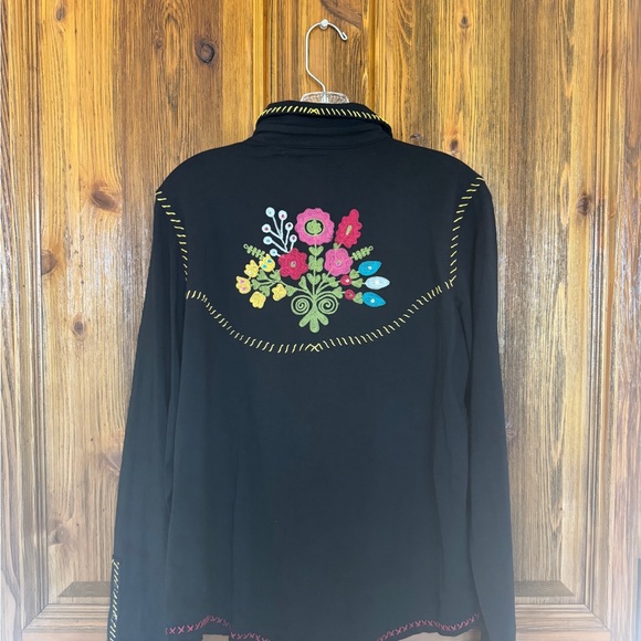 Double D Ranch Black Shirt with Floral Embroidery - Picture 5 of 6
